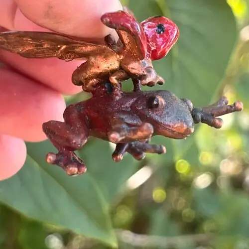 Bijou Grenouille et coccinelle